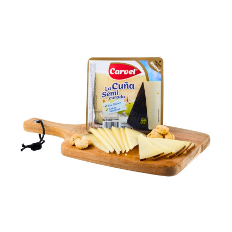 Cuña de queso mezcla semicurado